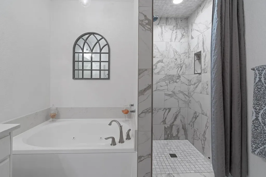 3404 American Drive Lago Vista TX 78645