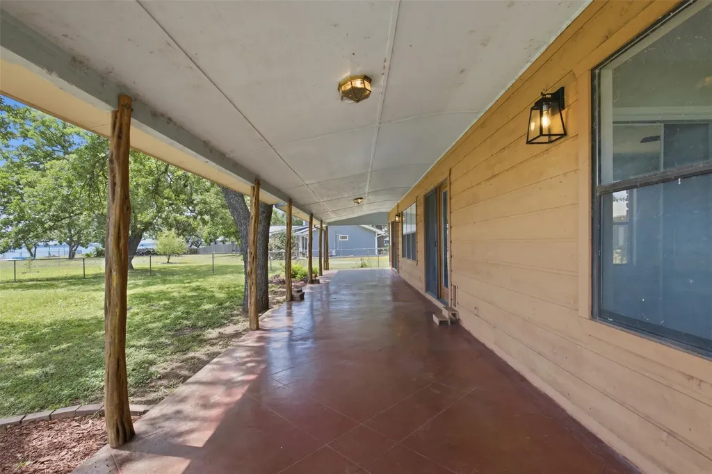 508 Pebble Drive Buchanan Dam TX 78609