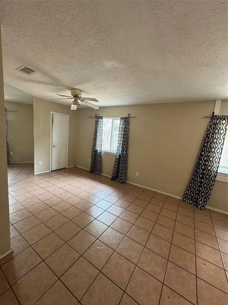 908 Saunders Drive Round Rock TX 78664
