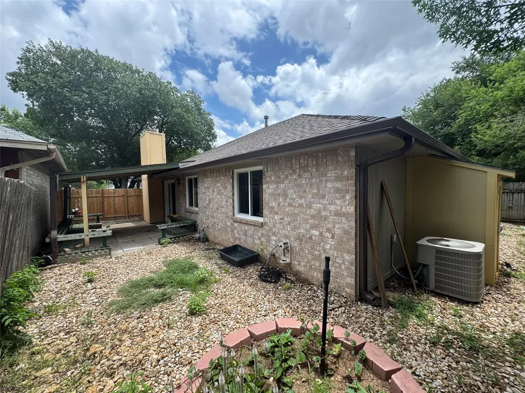 908 Saunders Drive Round Rock TX 78664