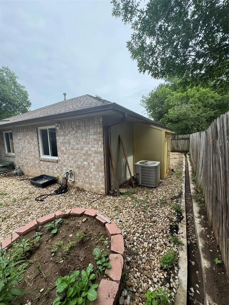 908 Saunders Drive Round Rock TX 78664