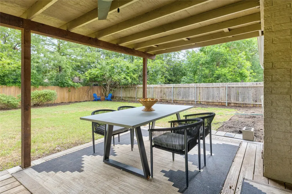 2301 Village Circle Austin TX 78745