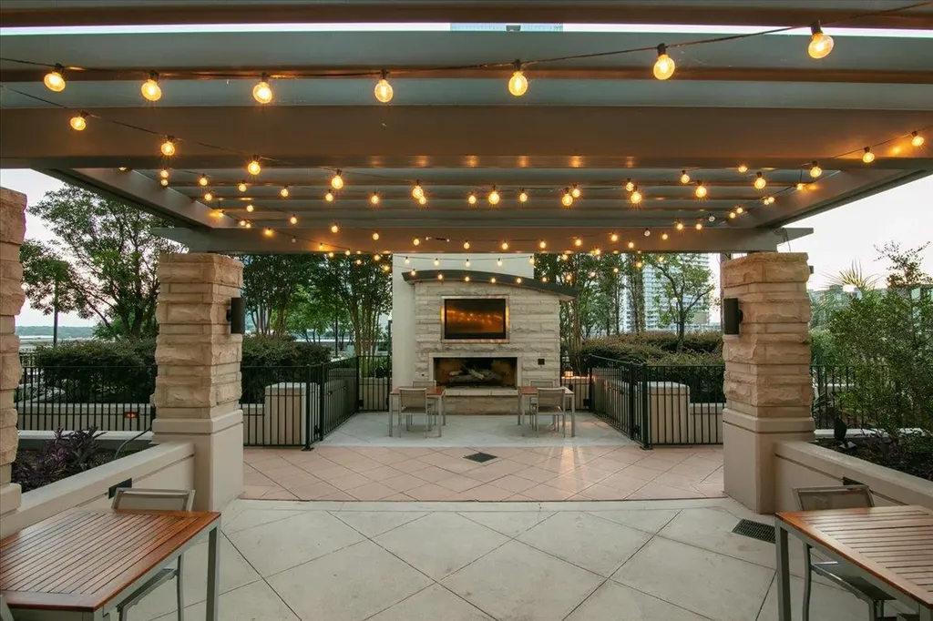 360 Nueces Street Austin TX 78701