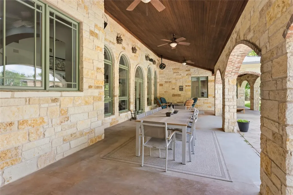 345 Leafdale Trail Dripping Springs TX 78620