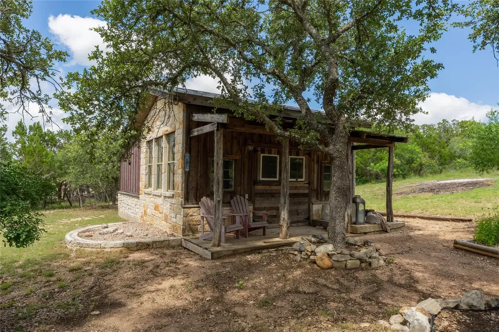 345 Leafdale Trail Dripping Springs TX 78620