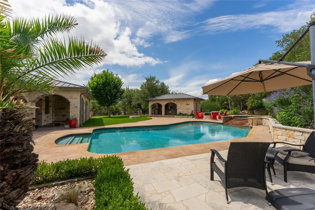 345 Leafdale Trail Dripping Springs TX 78620
