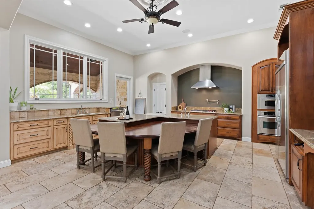 345 Leafdale Trail Dripping Springs TX 78620