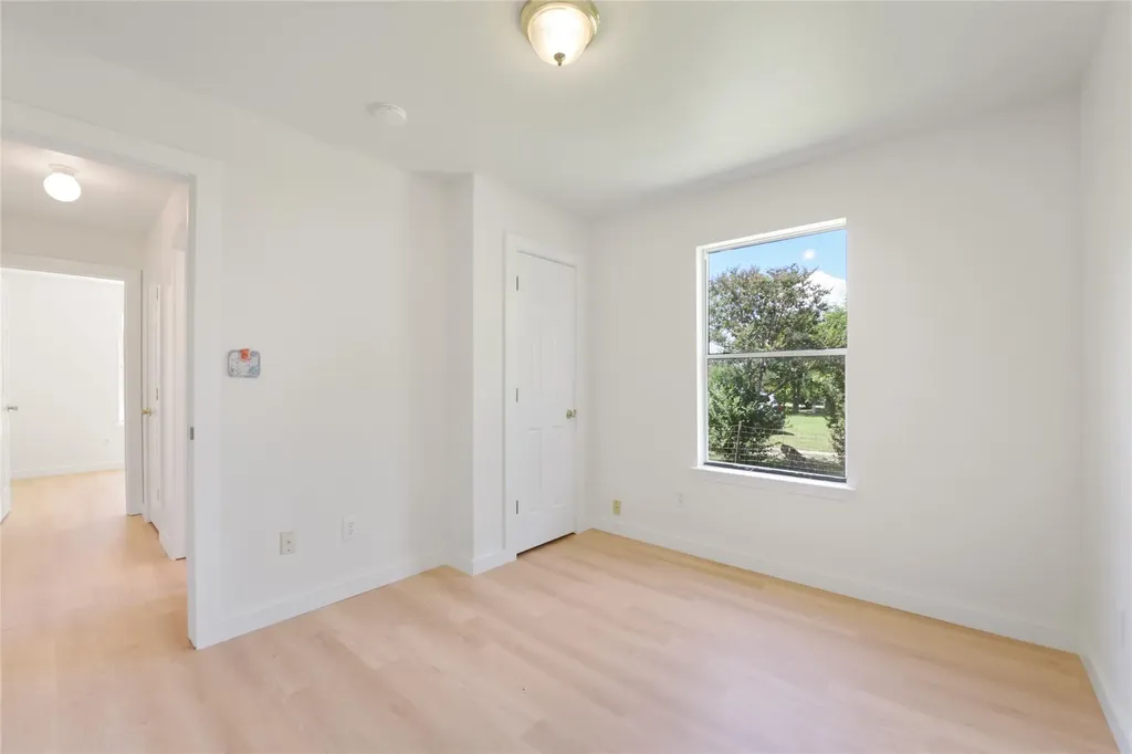 135 Petirrojo Court Del Valle TX 78617