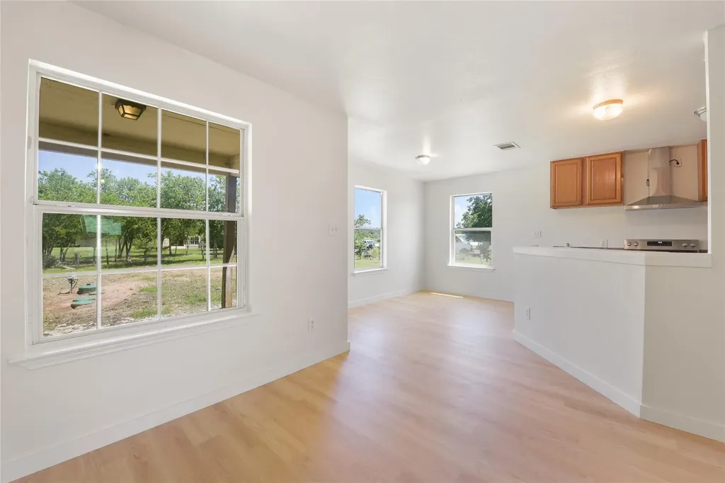 135 Petirrojo Court Del Valle TX 78617