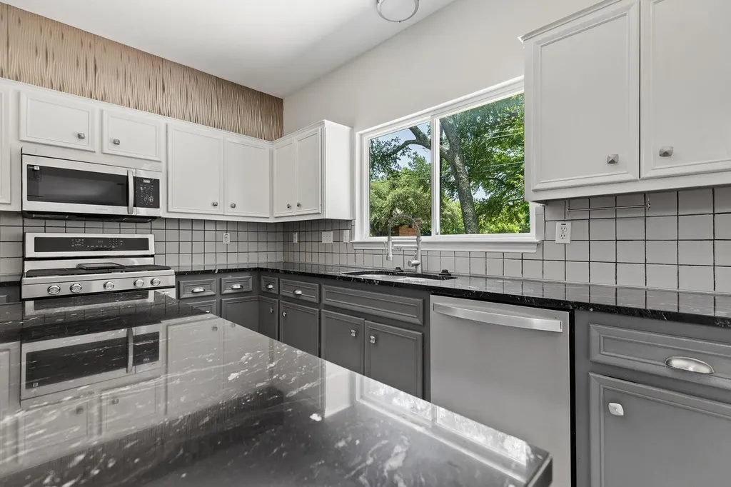 1900 Chaparral Drive Round Rock TX 78681