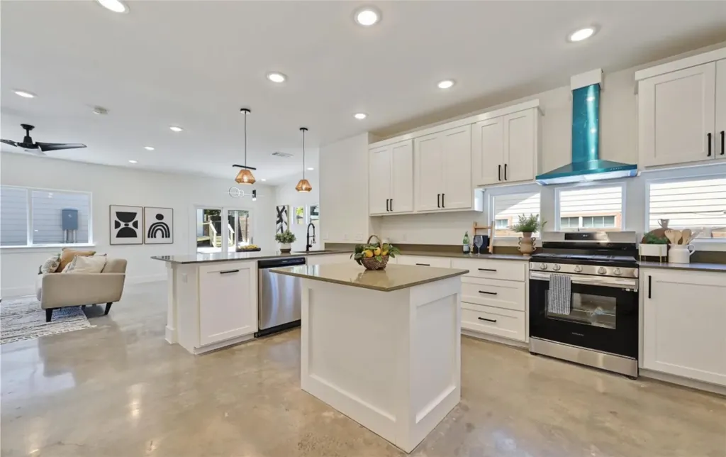 7306 Carver Avenue Austin TX 78752