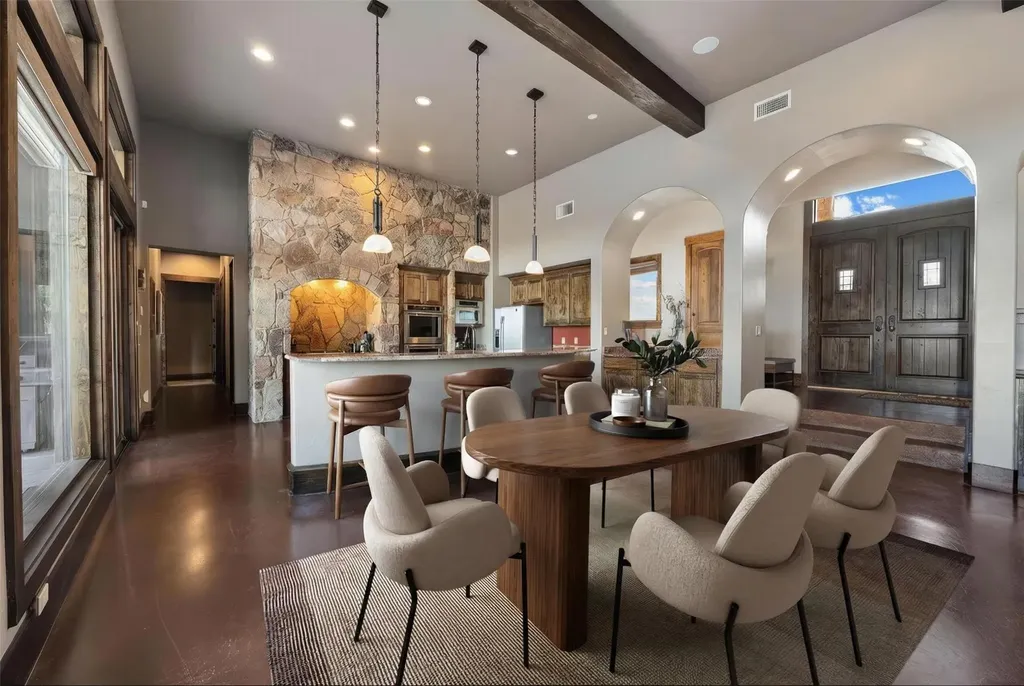 303 Yaupon Drive Spicewood TX 78669