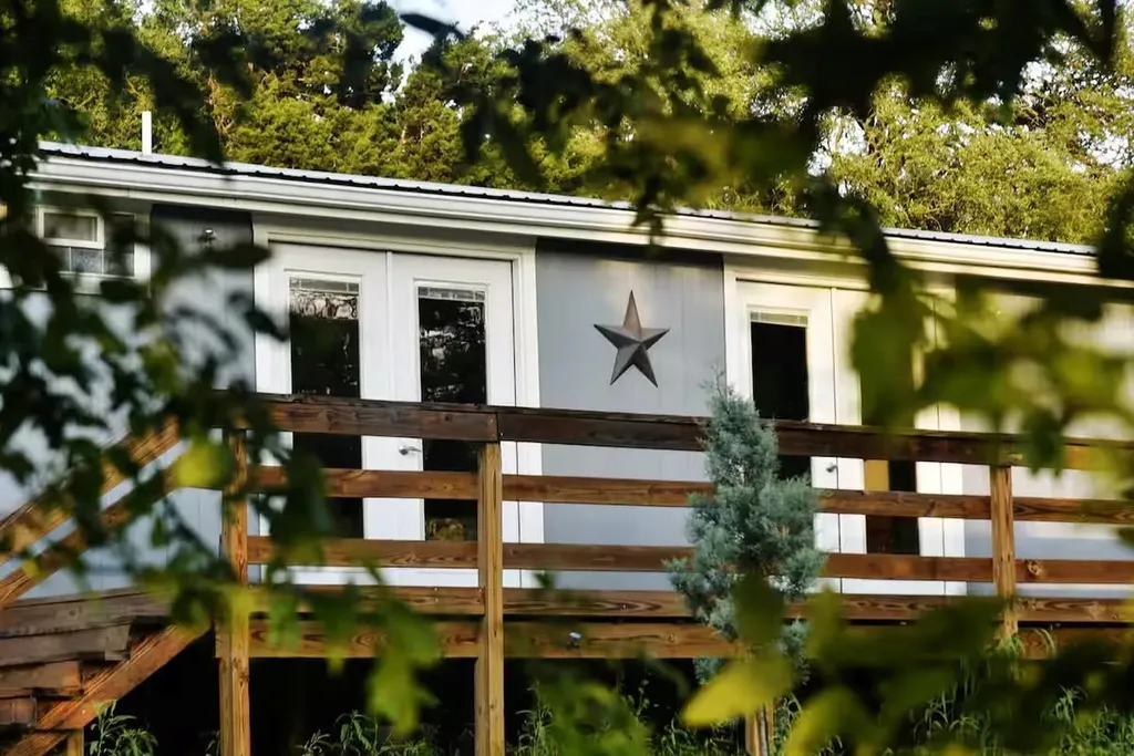 8807 High Valley Road Austin TX 78737