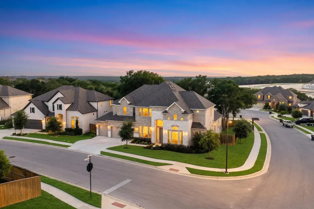 351 Pigeon River Road Kyle TX 78640