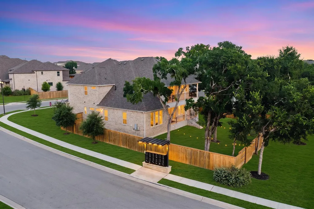 351 Pigeon River Road Kyle TX 78640