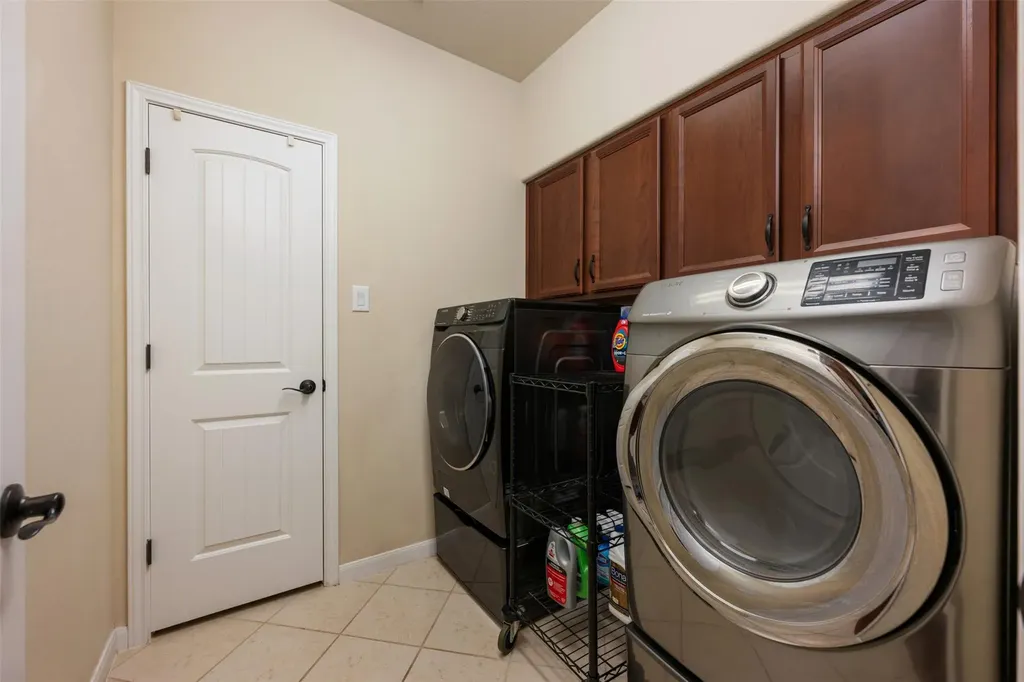 503 S Meadowlark Street Lakeway TX 78734
