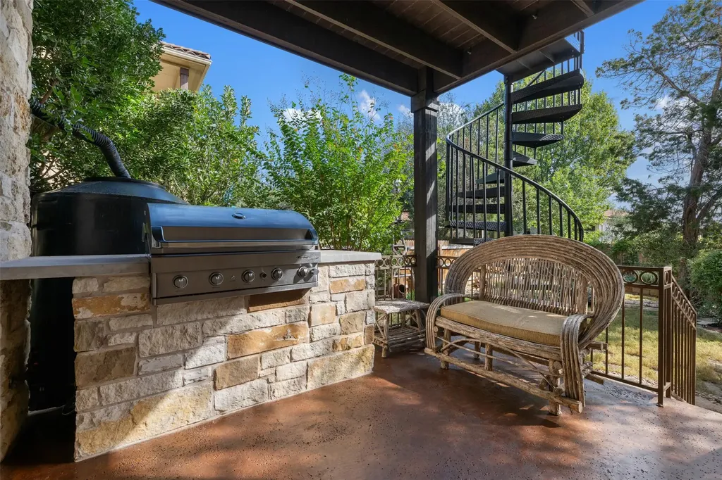 503 S Meadowlark Street Lakeway TX 78734
