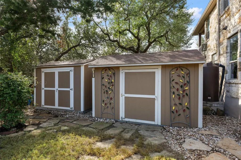 503 S Meadowlark Street Lakeway TX 78734