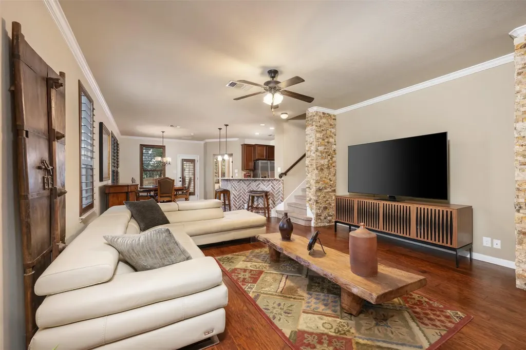 503 S Meadowlark Street Lakeway TX 78734