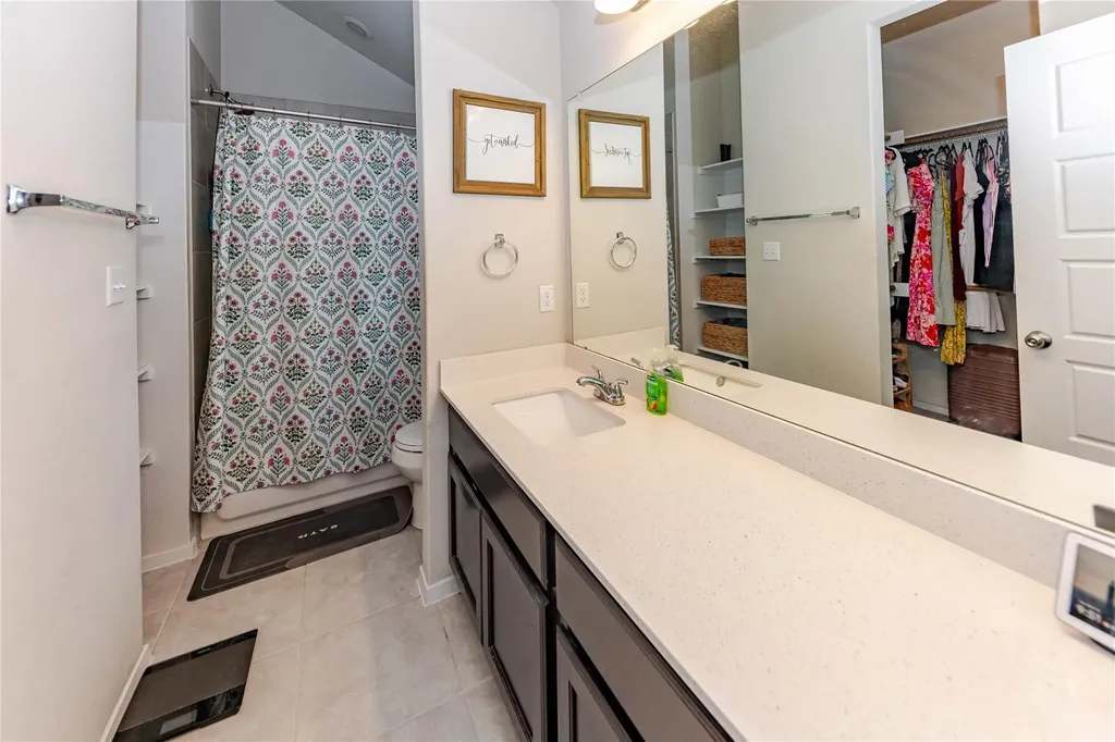 303 Schuyerville Drive Elgin TX 78621