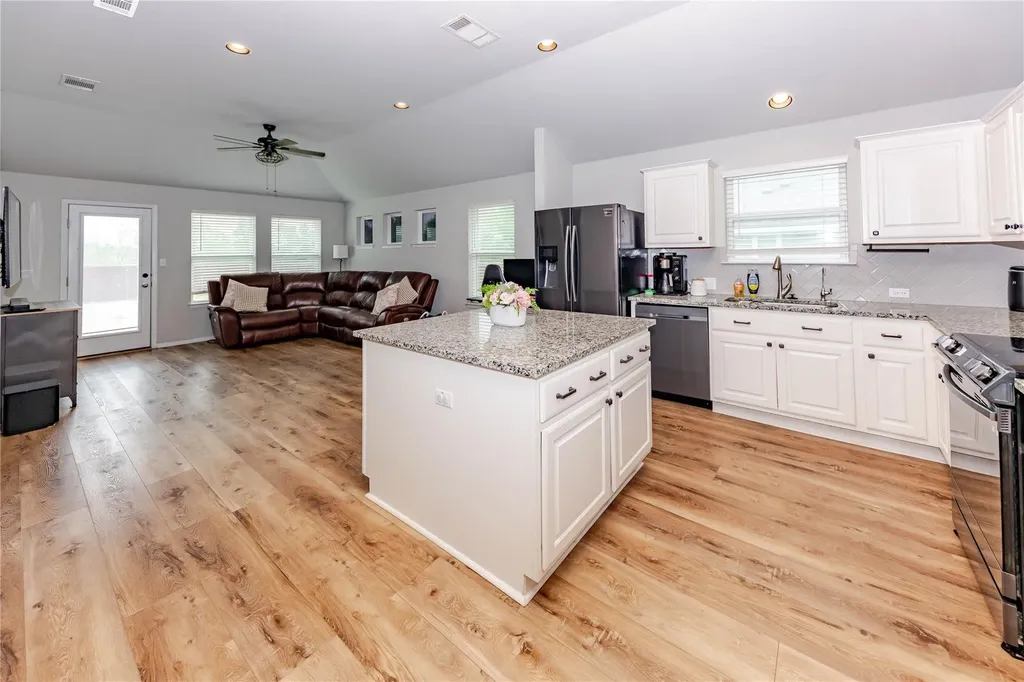 303 Schuyerville Drive Elgin TX 78621