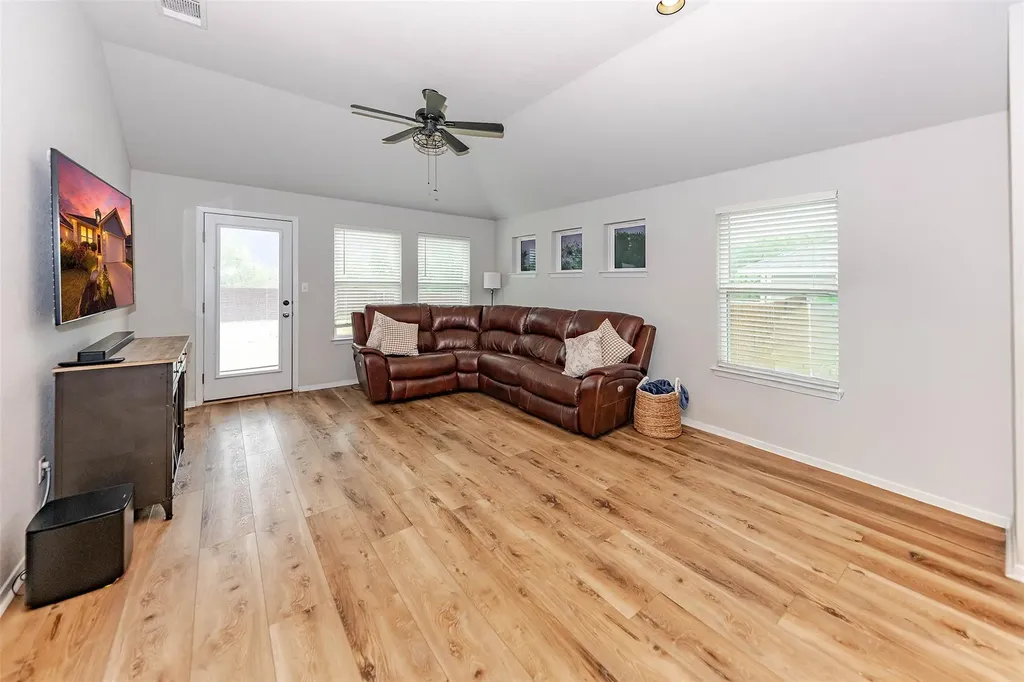 303 Schuyerville Drive Elgin TX 78621