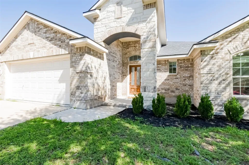 1533 Clary Sage Loop Round Rock TX 78665