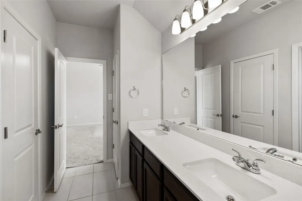 5613 Respinto Drive Austin TX 78747