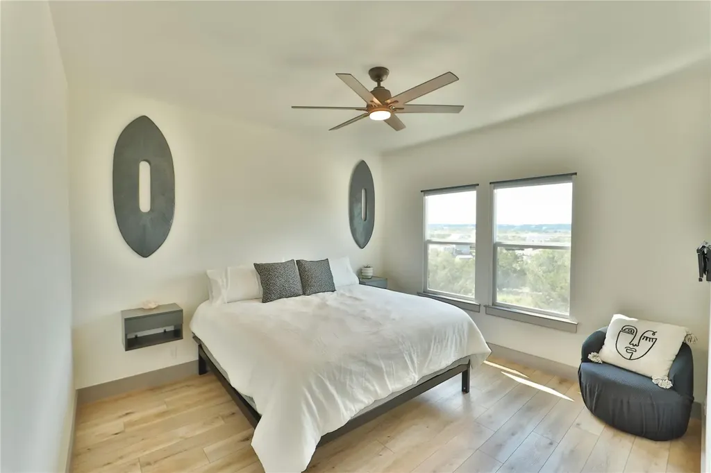 10613 Knob Hill Dripping Springs TX 78620