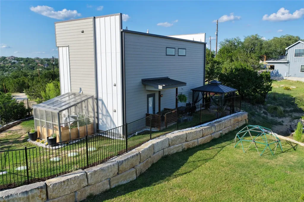 10613 Knob Hill Dripping Springs TX 78620