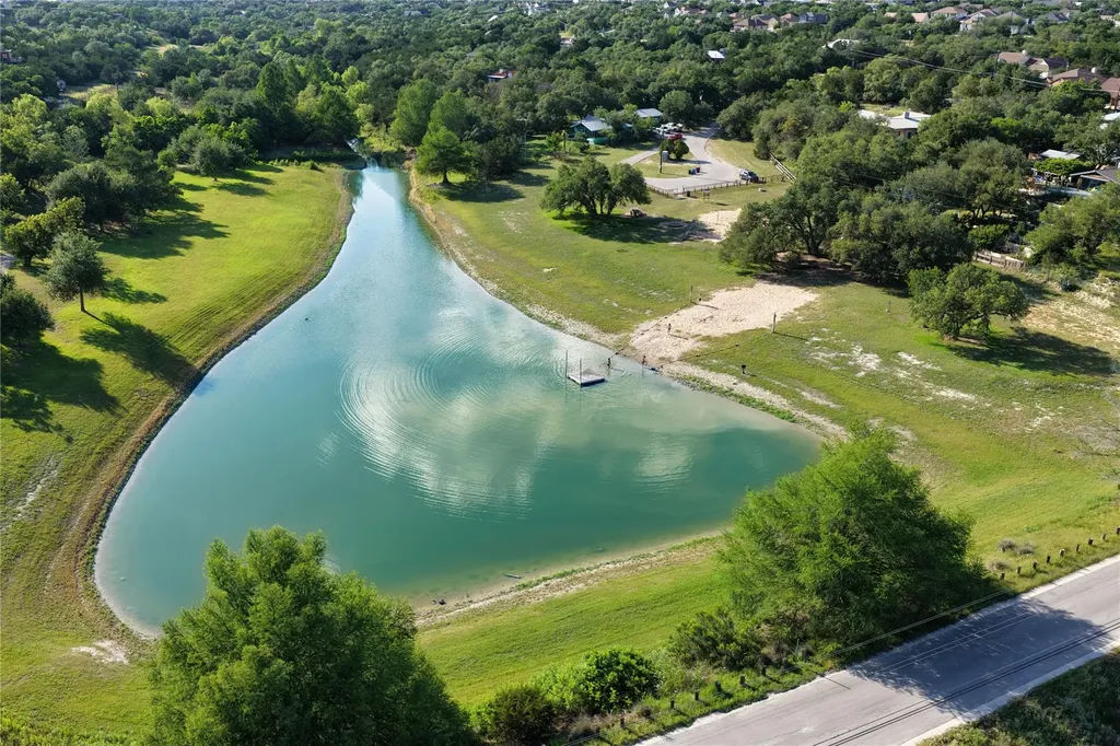 10613 Knob Hill Dripping Springs TX 78620