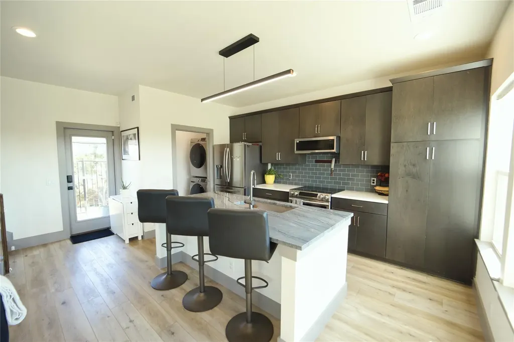 10613 Knob Hill Dripping Springs TX 78620