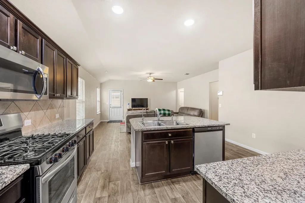 3308 Braun Way Austin TX 78725