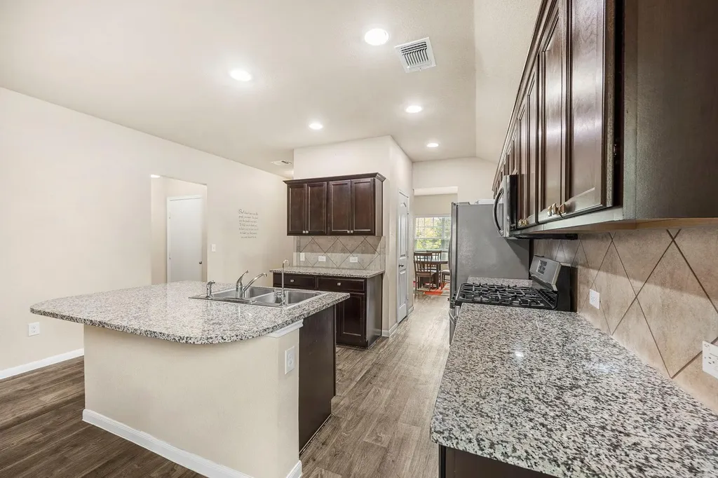 3308 Braun Way Austin TX 78725