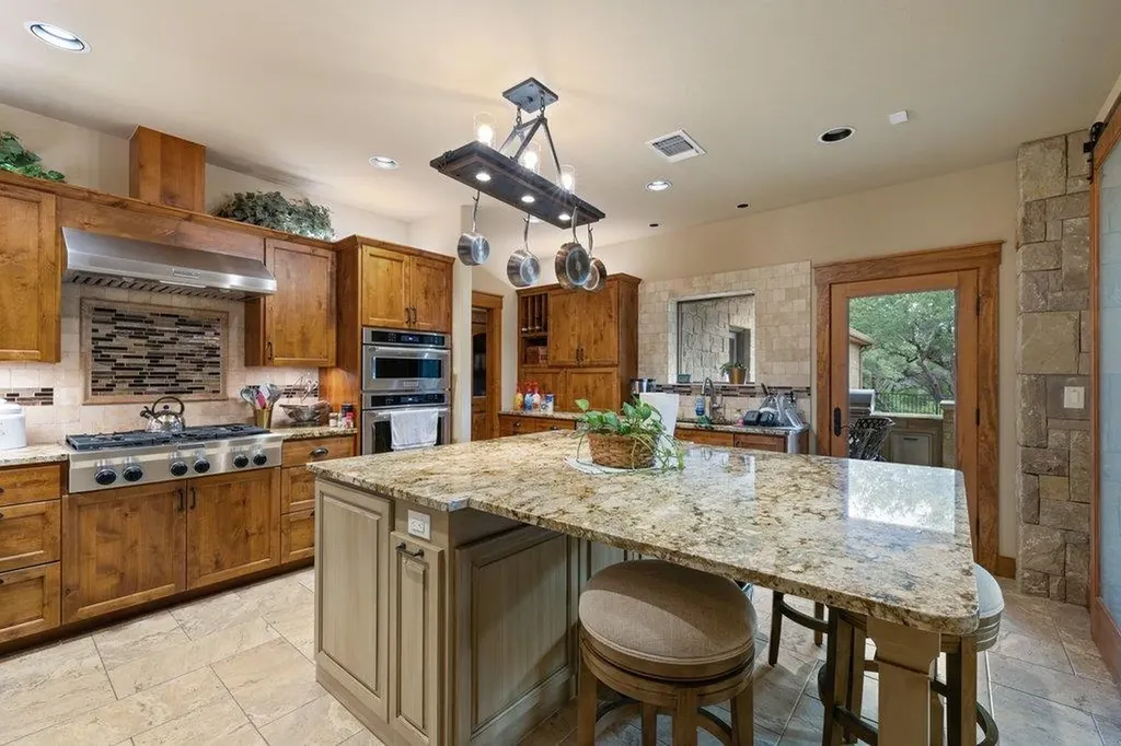 11842 Rim Rock Trail Austin TX 78737