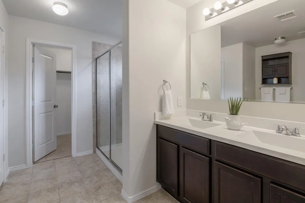 824 Tabernash Drive Leander TX 78641