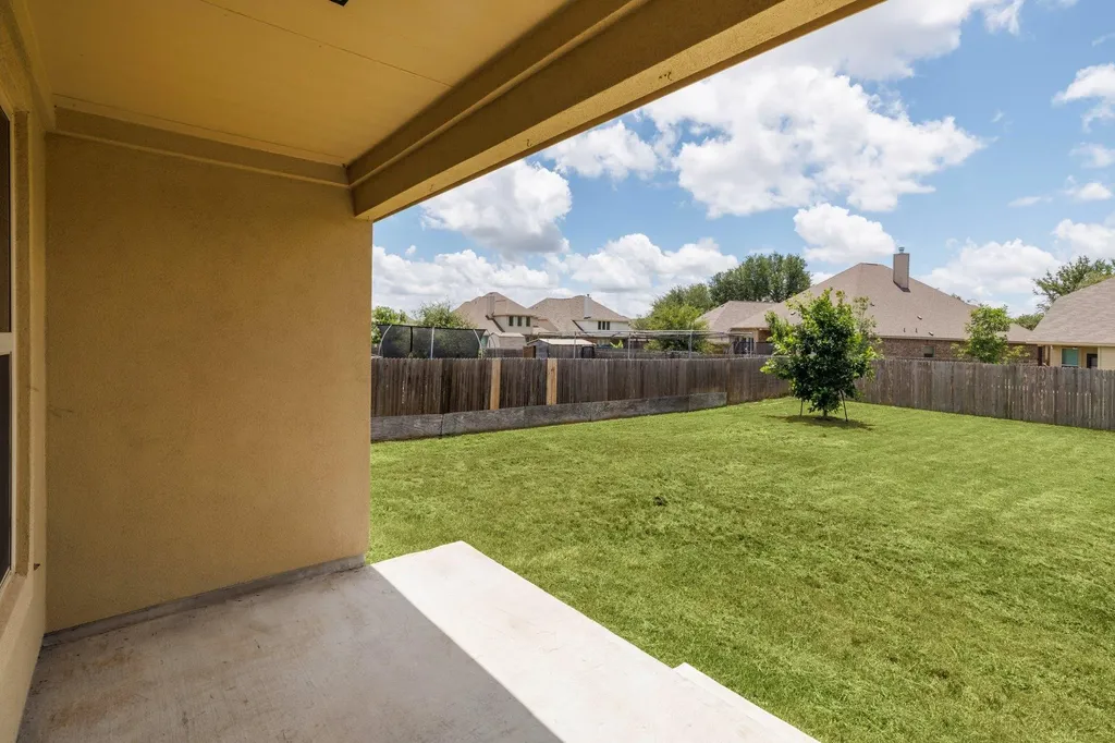 824 Tabernash Drive Leander TX 78641