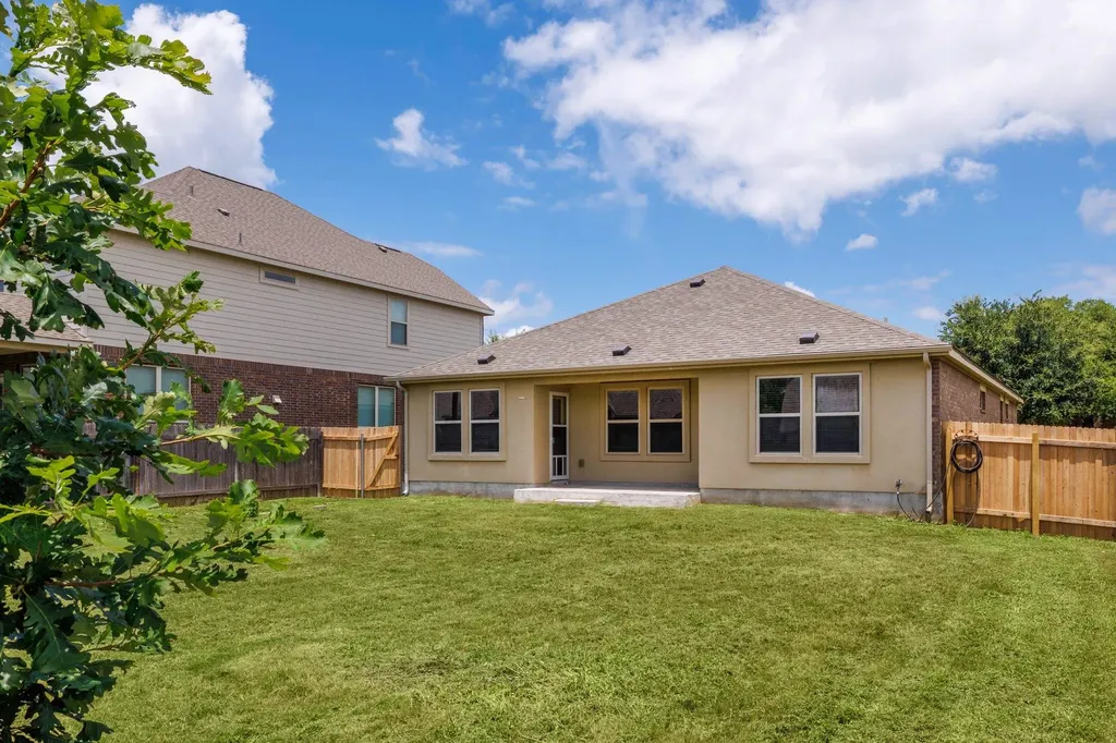 824 Tabernash Drive Leander TX 78641