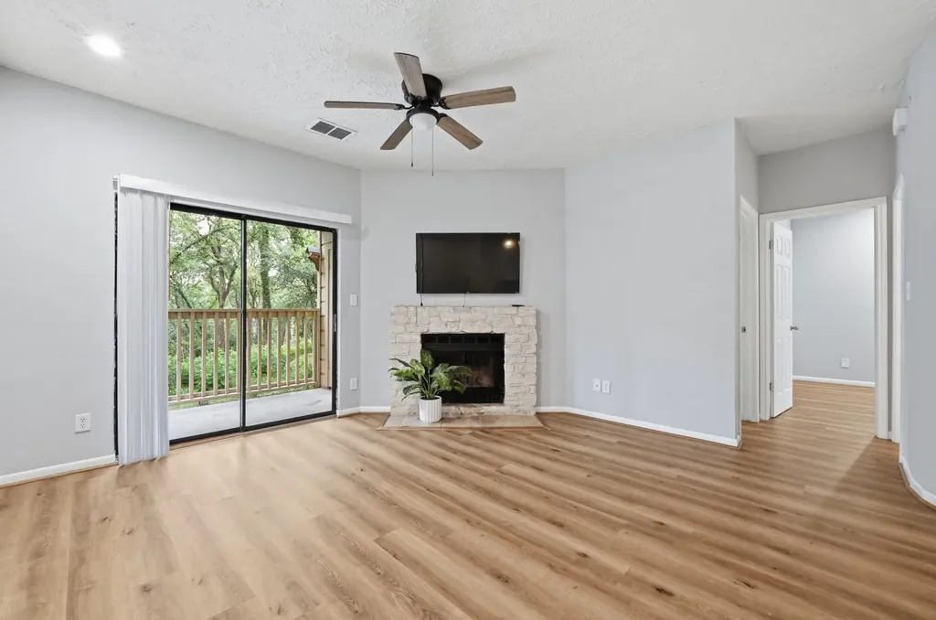 1013 Chestnut Street San Marcos TX 78666