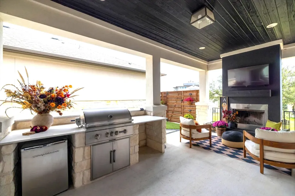 925 Indian Hawthorne Drive Georgetown TX 78628