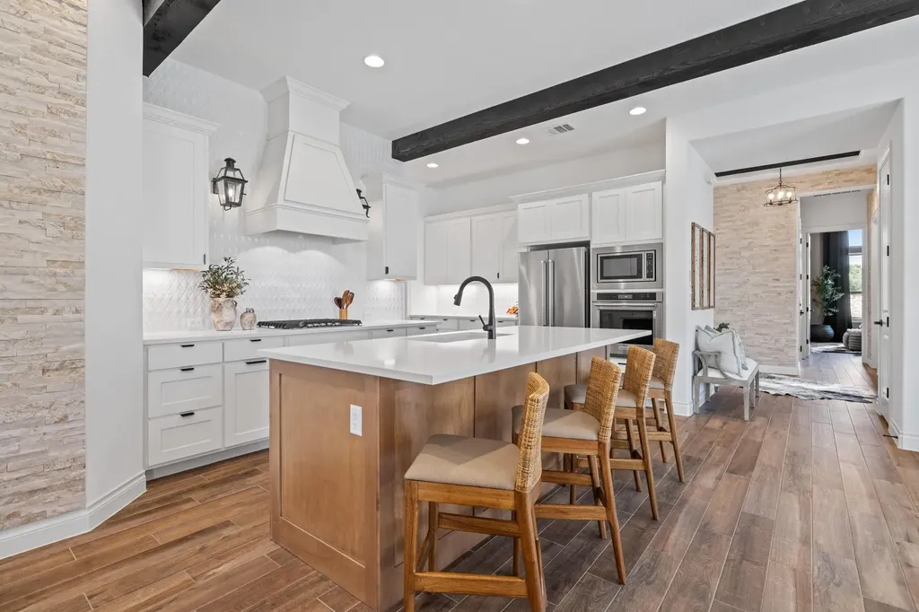 925 Indian Hawthorne Drive Georgetown TX 78628