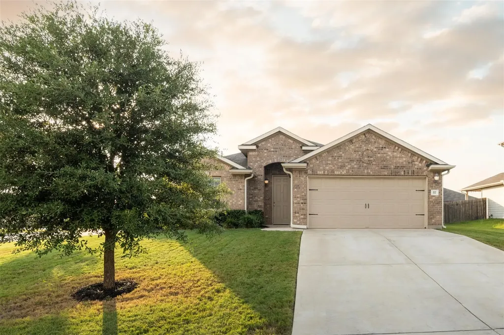 117 Blooming Trail Kyle TX 78640