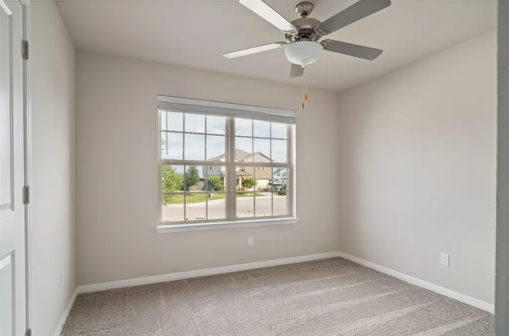 117 Blooming Trail Kyle TX 78640