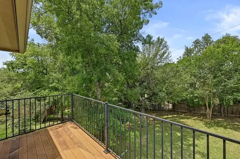 9402 Springwood Drive Austin TX 78750