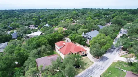 9402 Springwood Drive Austin TX 78750