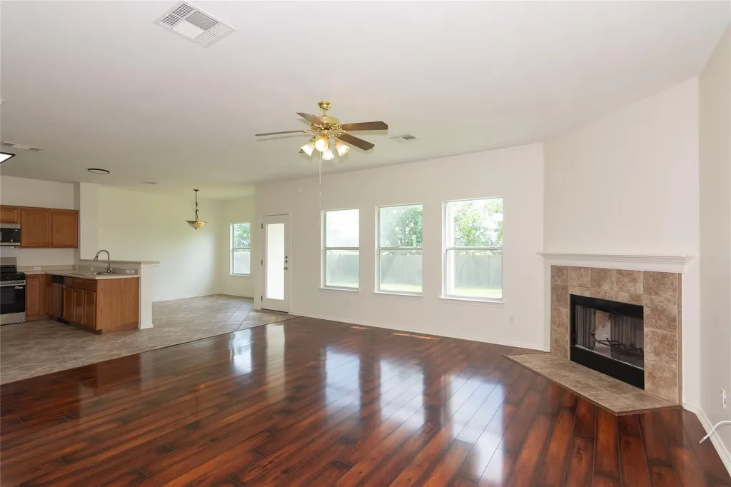 18209 Maxa Drive Manor TX 78653