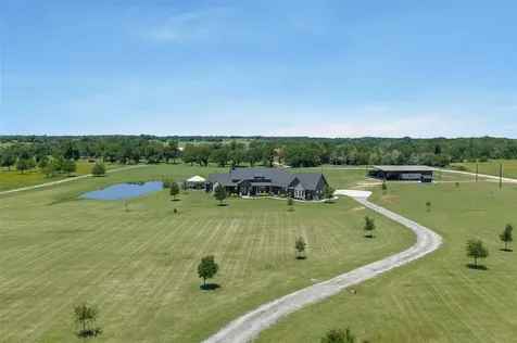 1981 County Road 202 Caldwell TX 77836