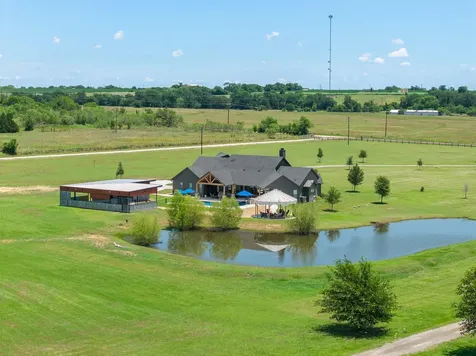 1981 County Road 202 Caldwell TX 77836