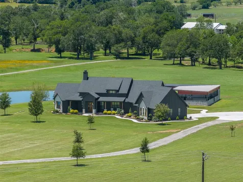 1981 County Road 202 Caldwell TX 77836