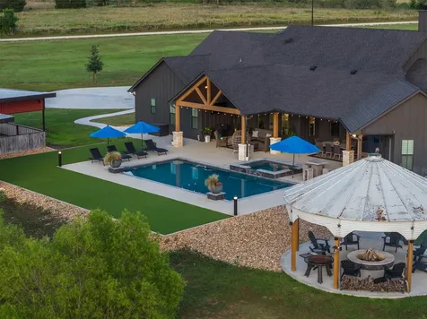 1981 County Road 202 Caldwell TX 77836